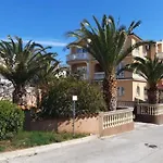 Canaria 2 By Interhome * Pola