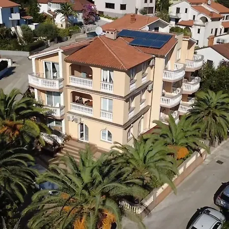 Canaria 2 By Interhome