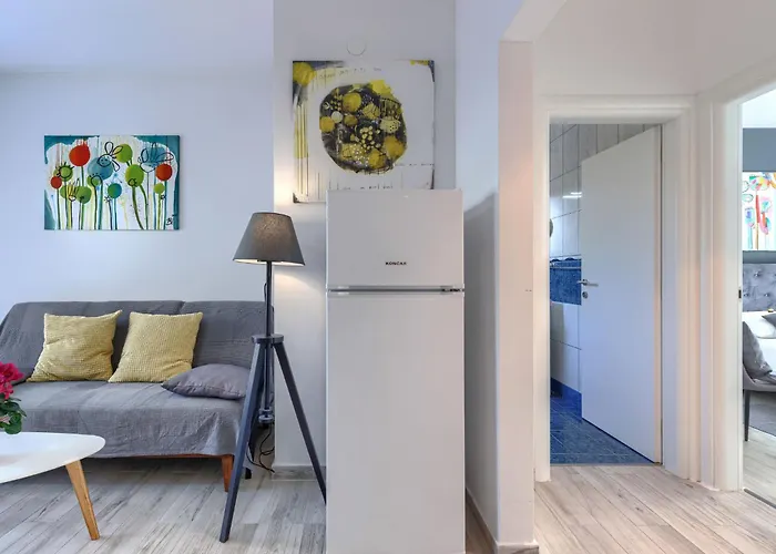 Canaria 2 By Interhome Pula