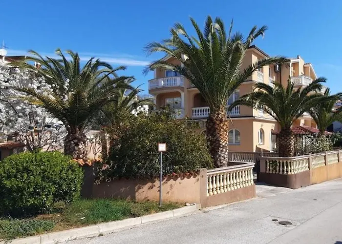 Canaria 2 By Interhome * Pula