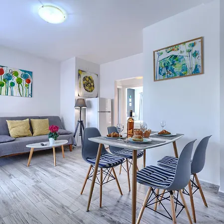 Canaria 2 By Interhome Pula