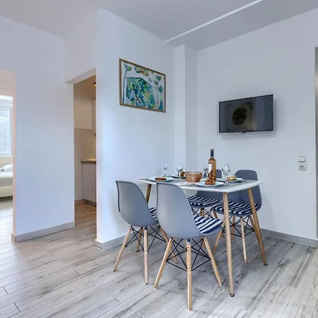 Canaria 2 By Interhome Apartment Pula