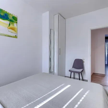 Apartment Canaria 2 By Interhome