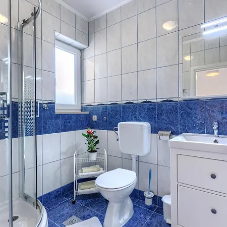 Apartment Canaria 2 By Interhome