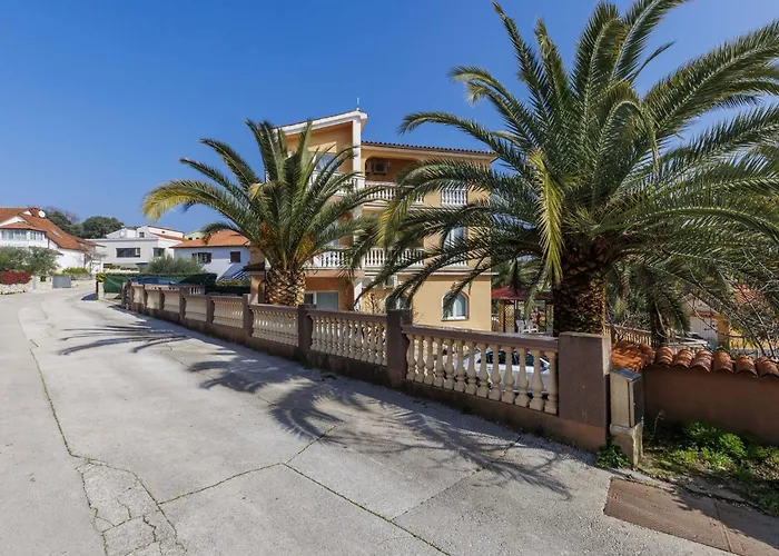 Canaria 2 By Interhome Apartman Póla